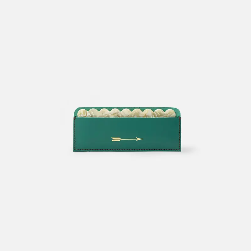 Peine con funda de piel verde