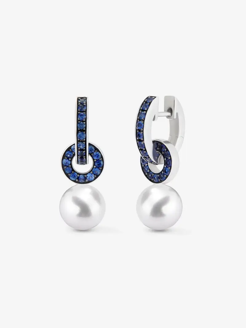 Pendiente de doble aro de plata 925 combinado con perla akoya de 8,5 mm y zafiro