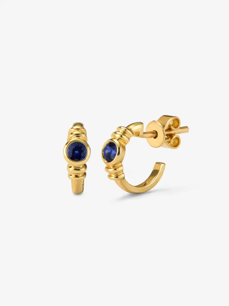 Pendientes de aro en oro amarillo de 18K con zafiro en talla brillante