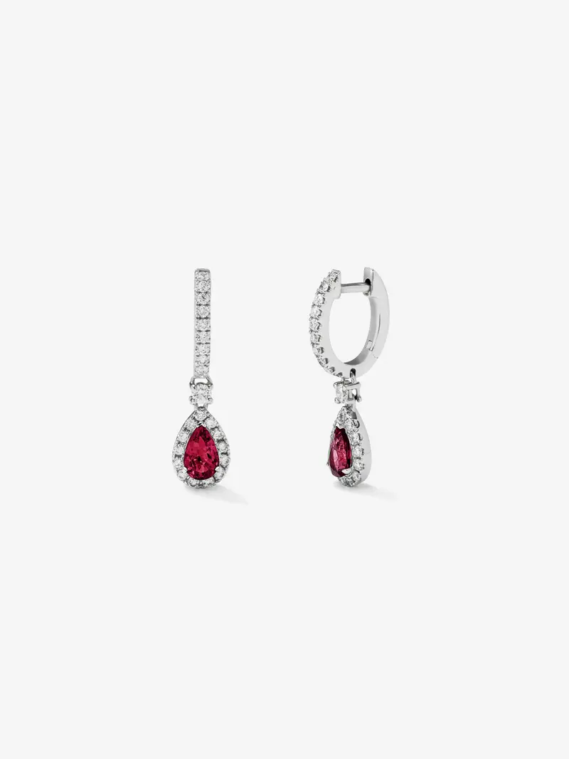 Pendientes de aro en oro blanco de 18K con rubíes en talla oval y diamantes en talla brillante