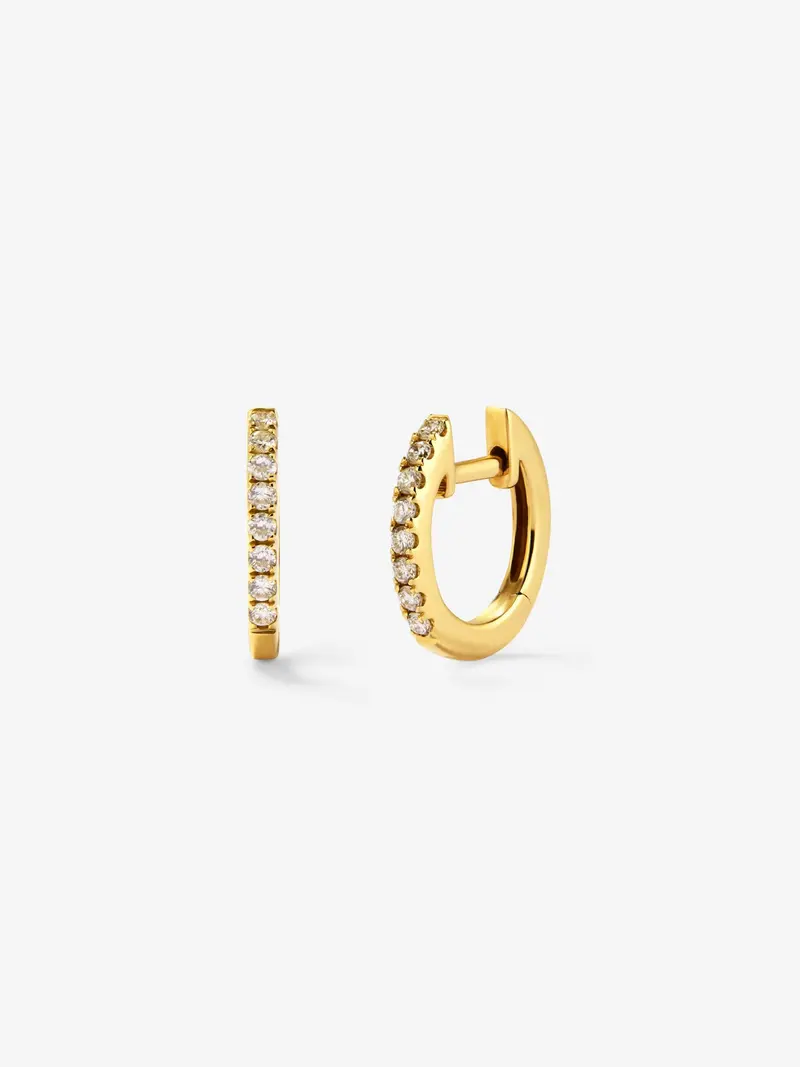 Pendientes de oro amarillo de 18K con 16 diamantes en talla brillante
