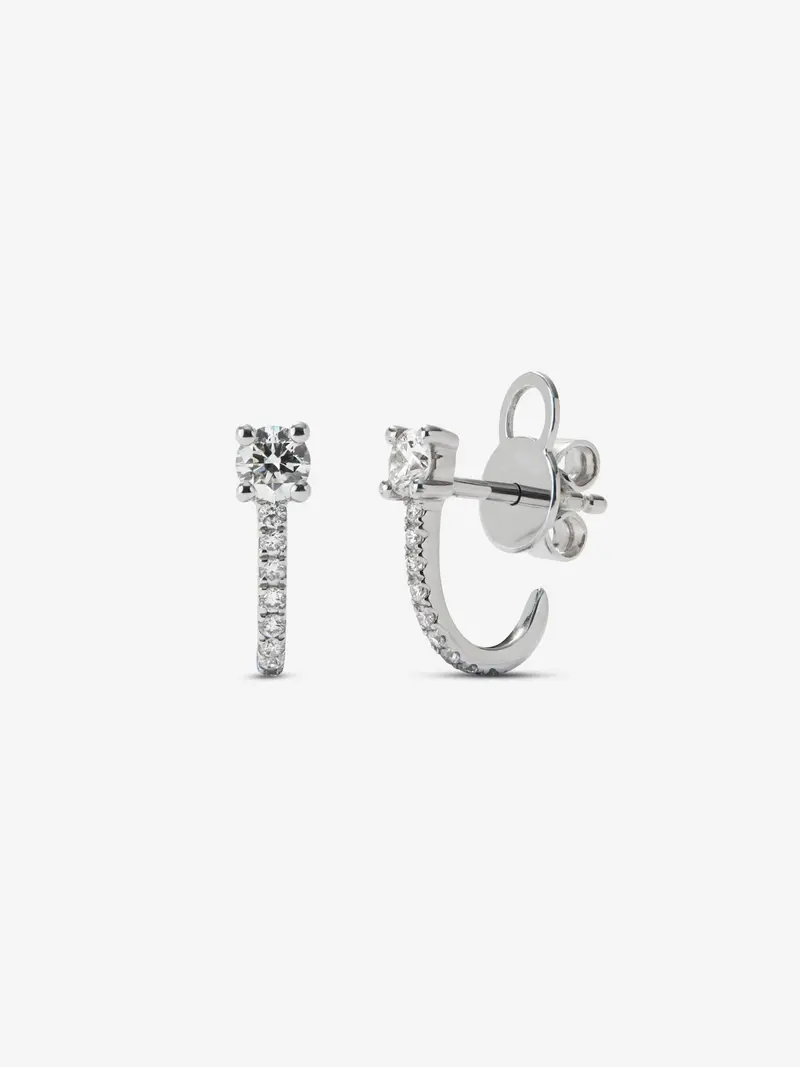 Pendientes de oro blanco de 18K con 20 diamantes en talla brillante con un total de 0,35 cts