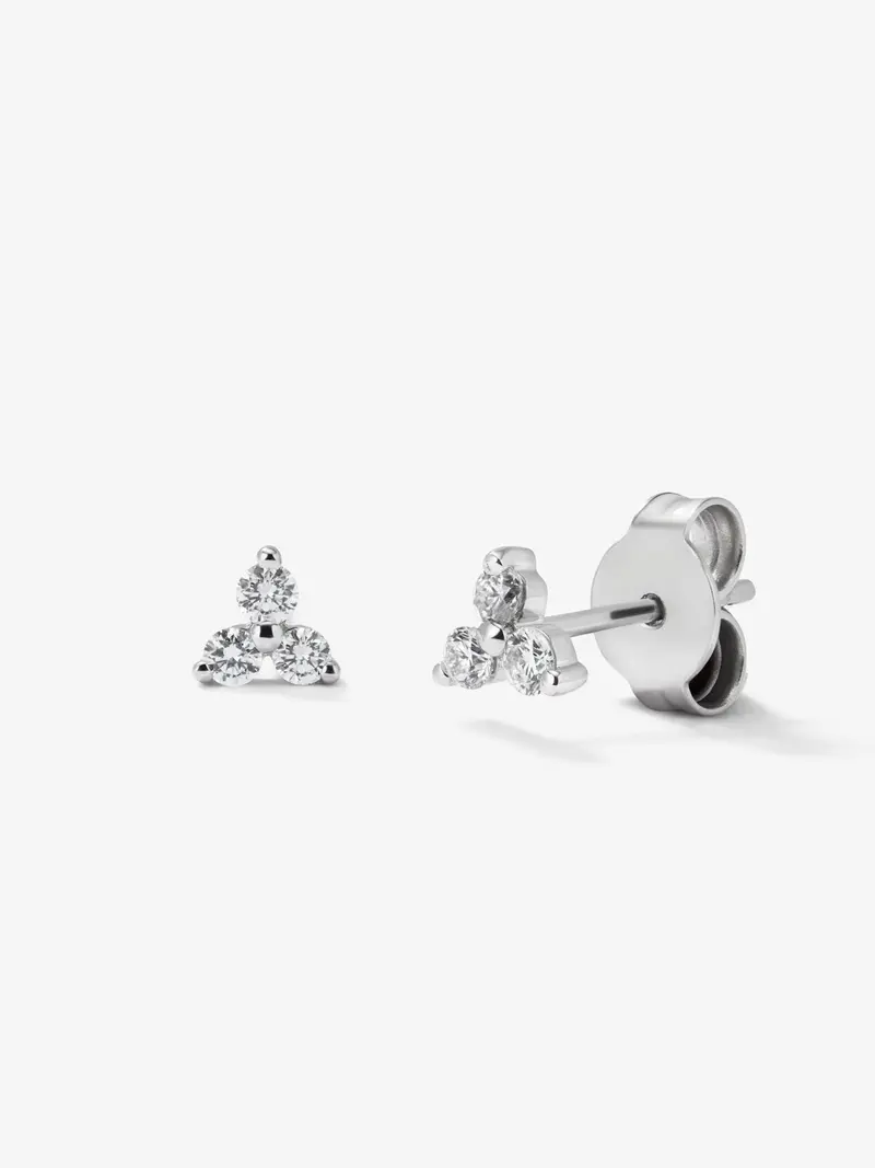 Pendientes de oro blanco de 18K con diamantes blancos en talla brillante de 0,18 cts