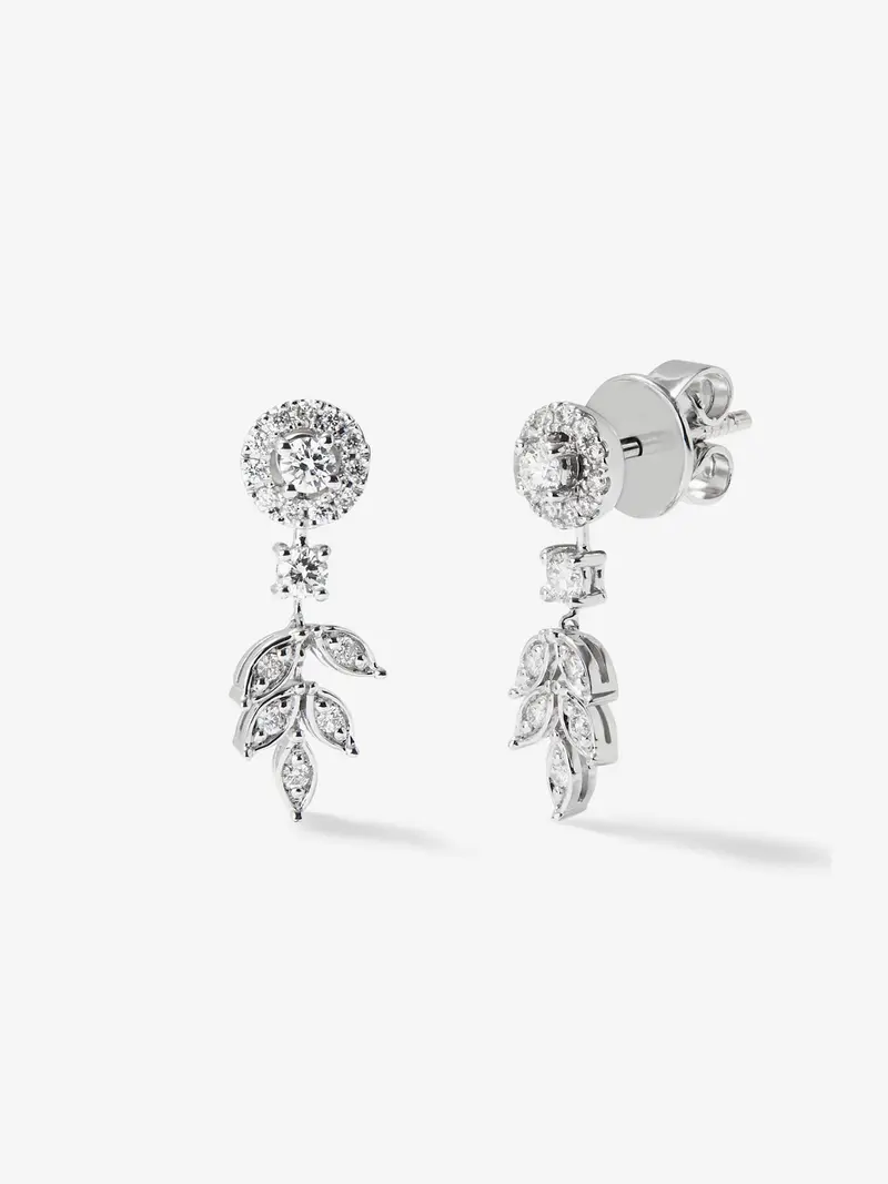 Pendientes desmontables de oro blanco de 18K con diamantes blancos en talla brillante y baguette de 1,31 cts