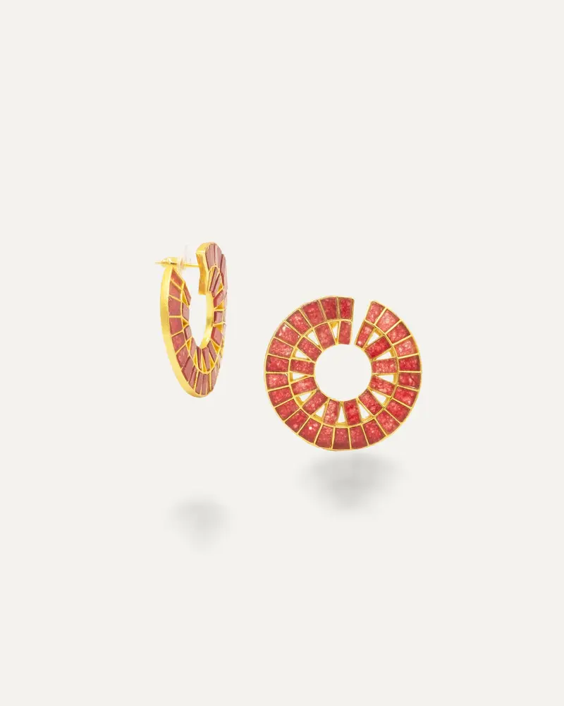 Pendientes Dorados Caracola Hatypara Roja