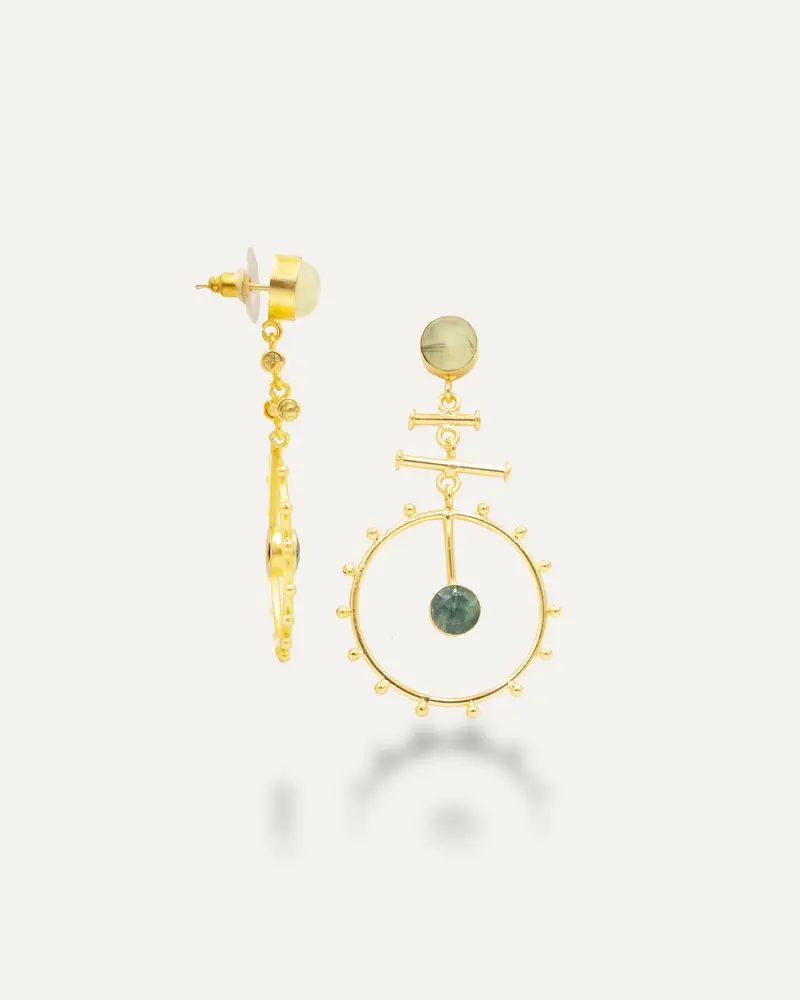 Pendientes Dorados Jhumka Prehnita Hatypara Verde