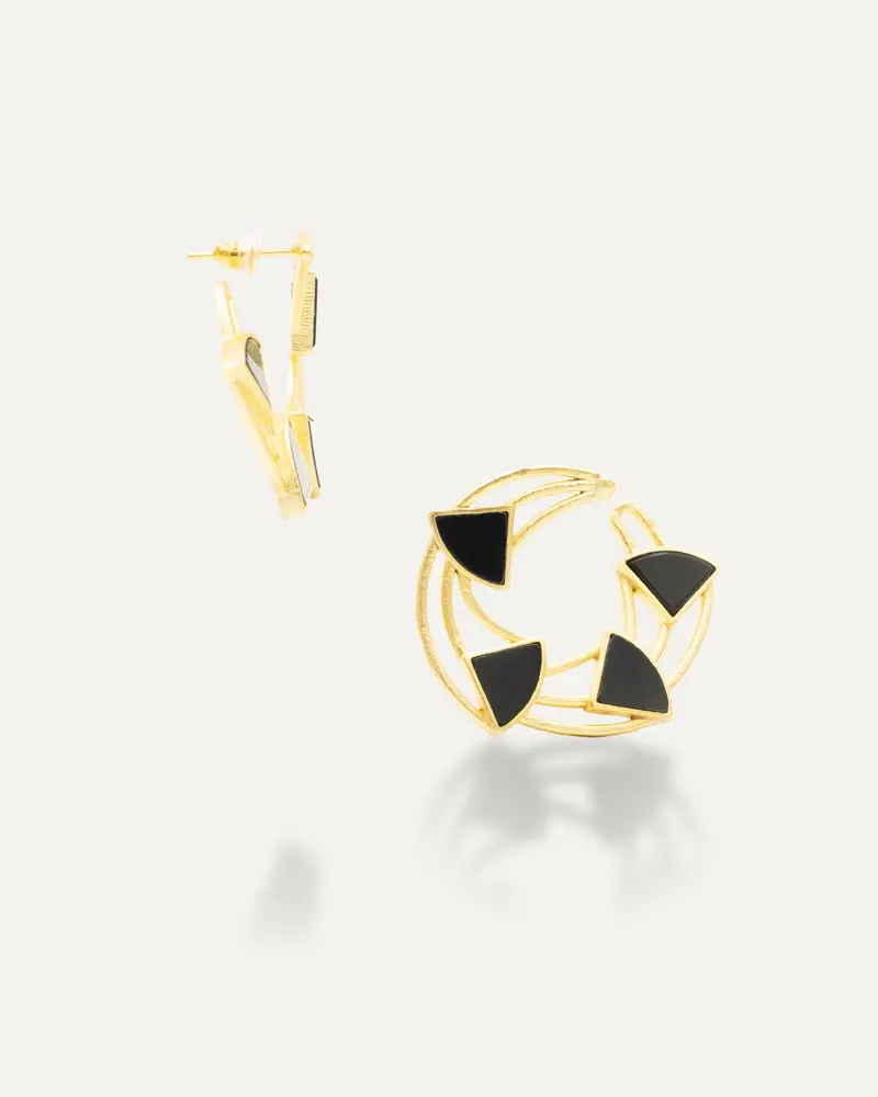 Pendientes Dorados Trine Onix Negro
