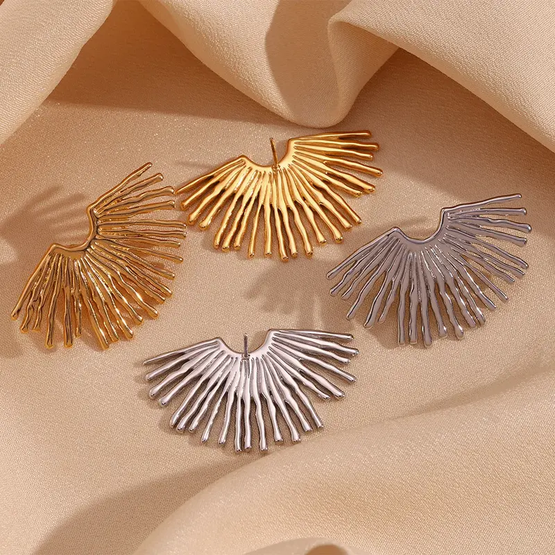 Pendientes geométricos con forma de abanico , acero inoxidable chapados en oro de 18 quilates