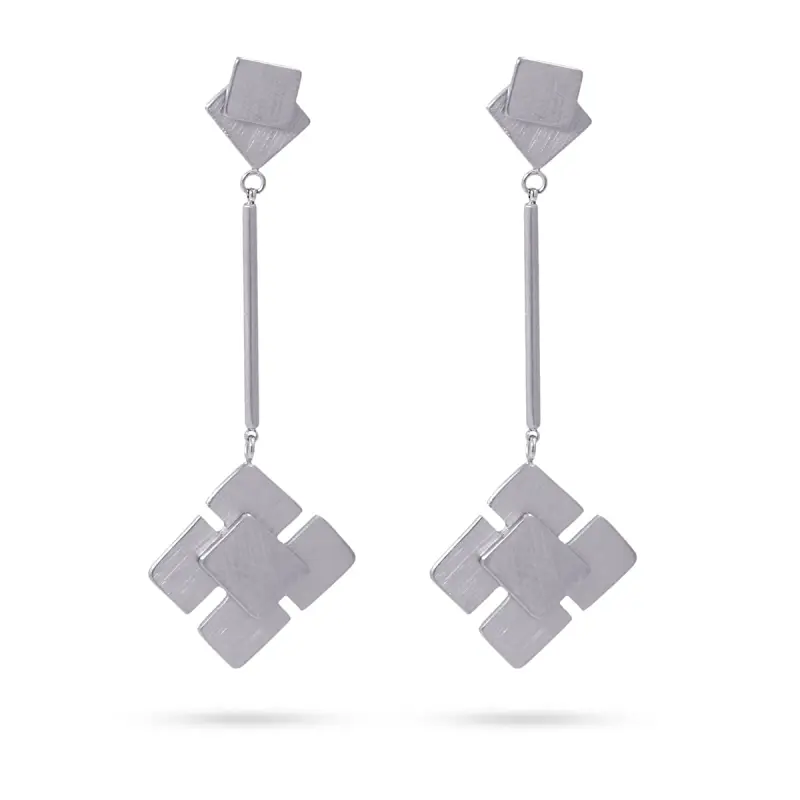 Pendientes largos de acero pulido mate con diseño de cuadrados desprendidas en un palo recto acabado plata - mbyou