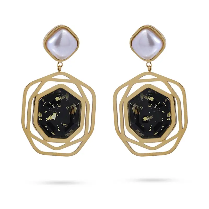 Pendientes largos de acero quirúrgico con forma geométrica, una perla y una piedra de textura de mármol en negro acabado oro - mbyou