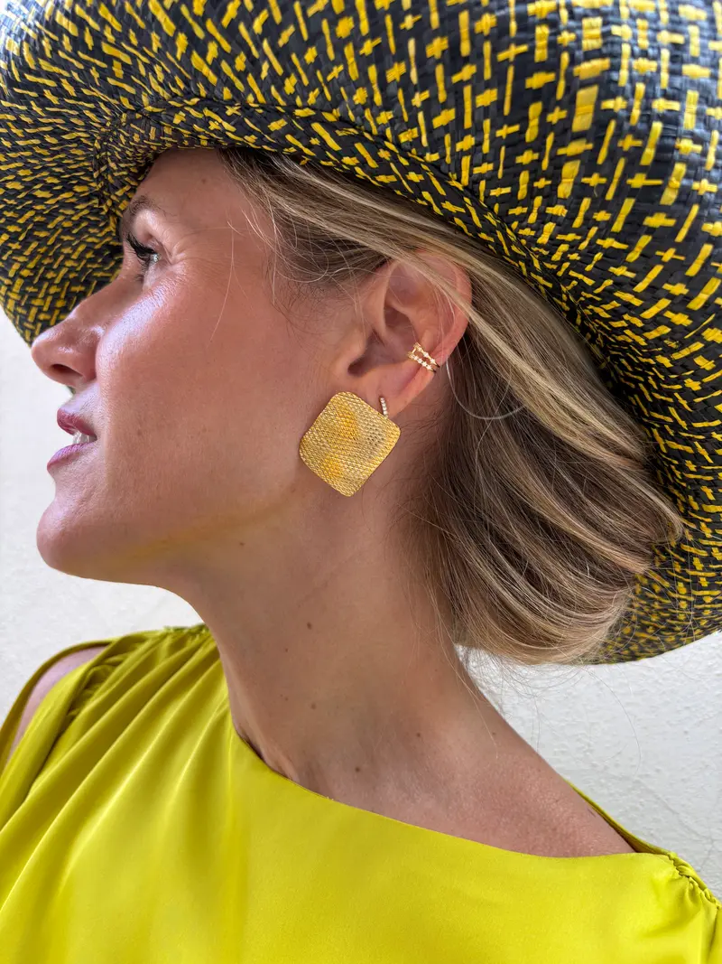 Pendientes Mona
