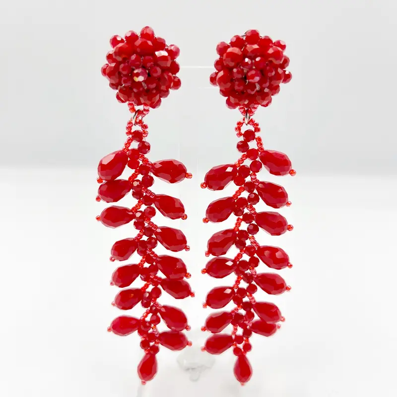Penidentes largos de cristal rojo