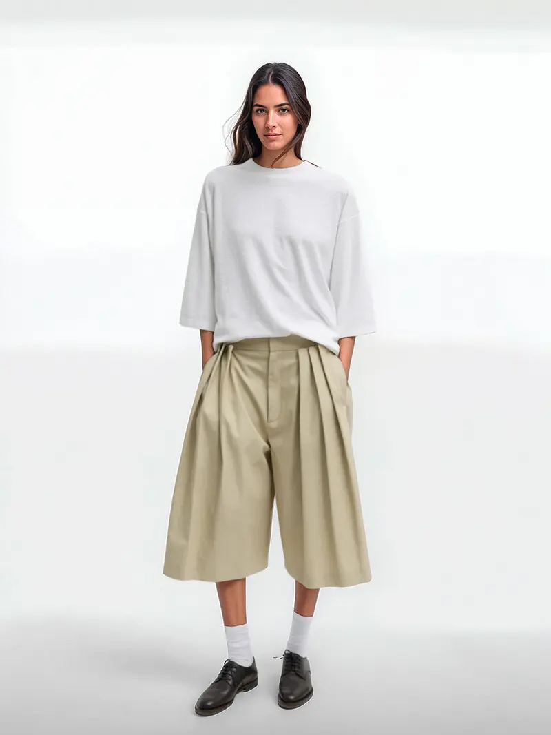 Pleated bermuda