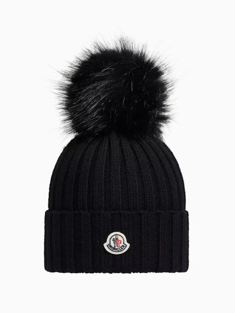 Pom-pom beanie