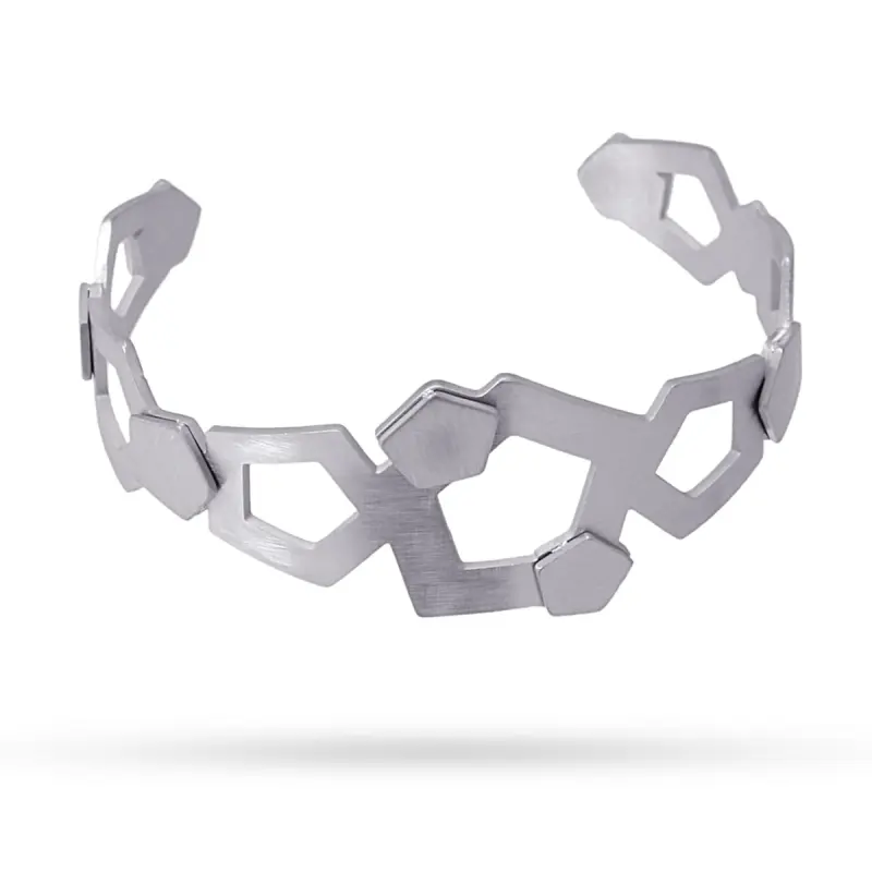 Pulsera brazalete de acero pulido mate con diseño geométrico acabado plata  - mbyou