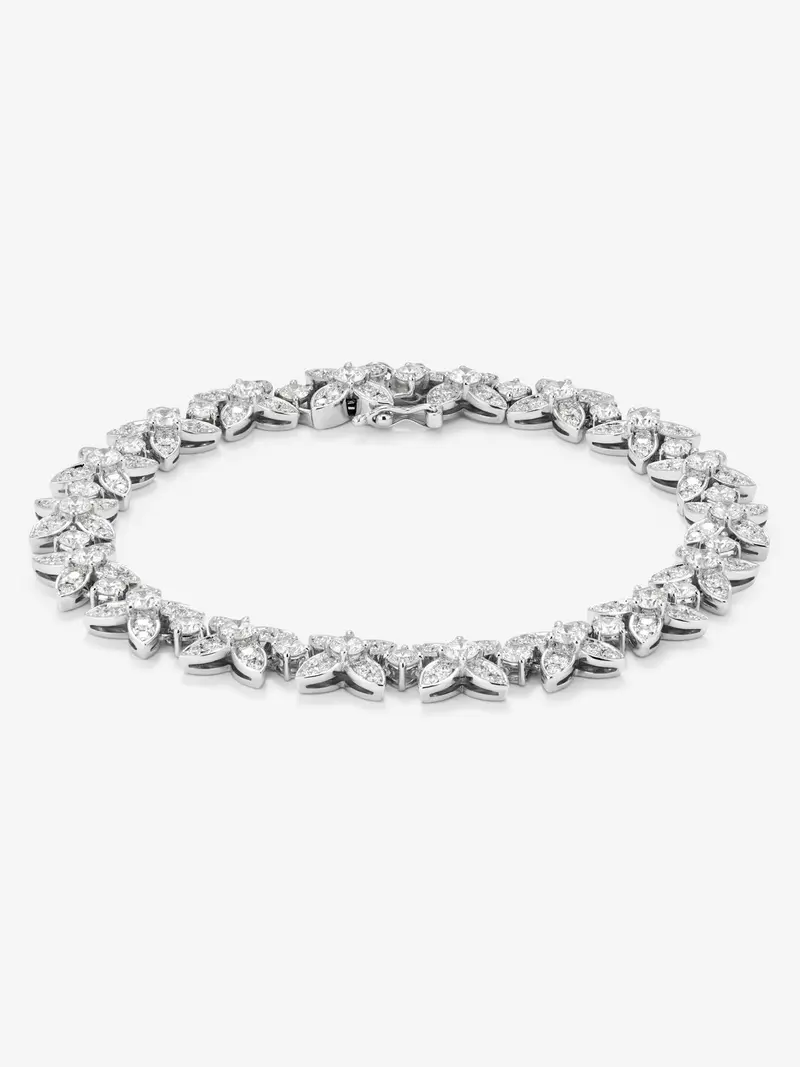 Pulsera de oro blanco de 18K con diamantes blancos en talla brillante de 5,41 cts