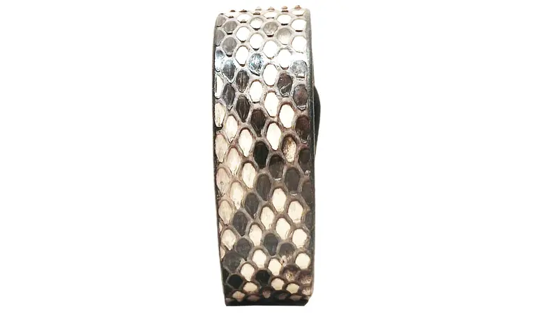 Pulsera de Pitón Natural - Blanco y Carbón (2 cm)
