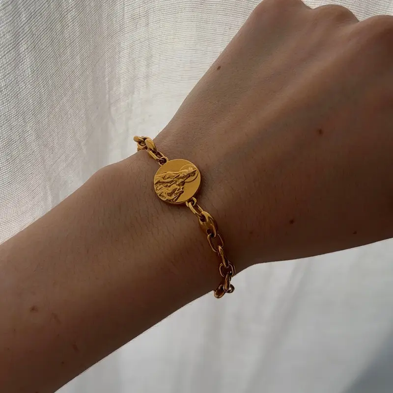 Pulsera Escapulario VIRGEN DEL CARMEN DORADO