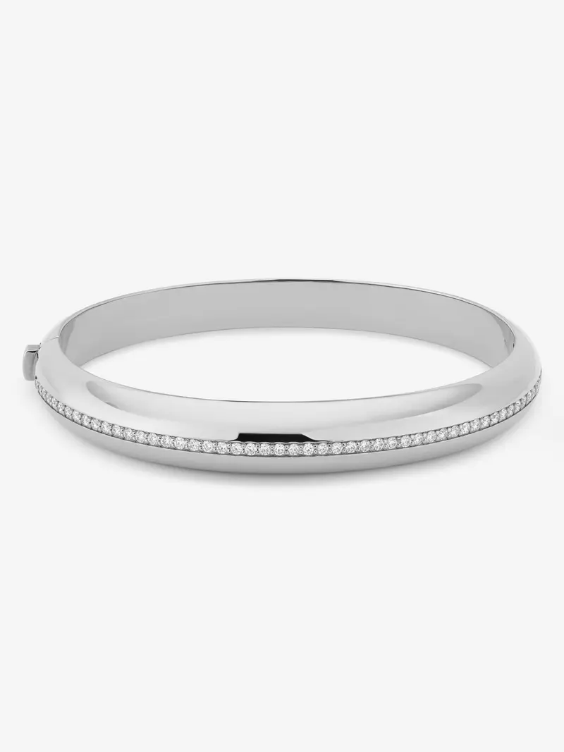 Pulsera rígida de oro blanco de 18K con pavé de diamantes en talla brillante