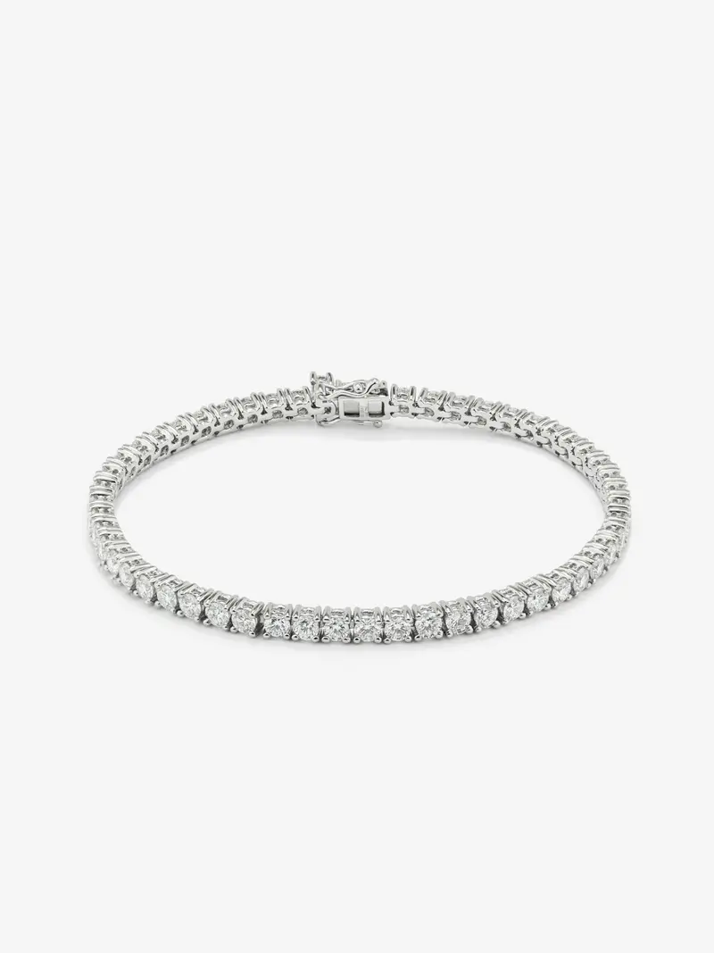 Pulsera rivière de oro blanco de 18K con diamantes en talla brillante con un total de 3,55 cts