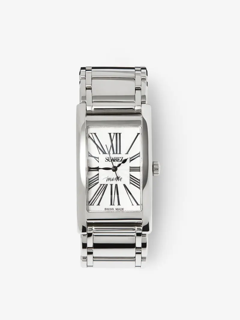Reloj de acero inoxidable con cristal de zafiro y movimiento de cuarzo