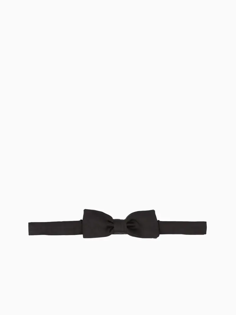 Satin bow-tie