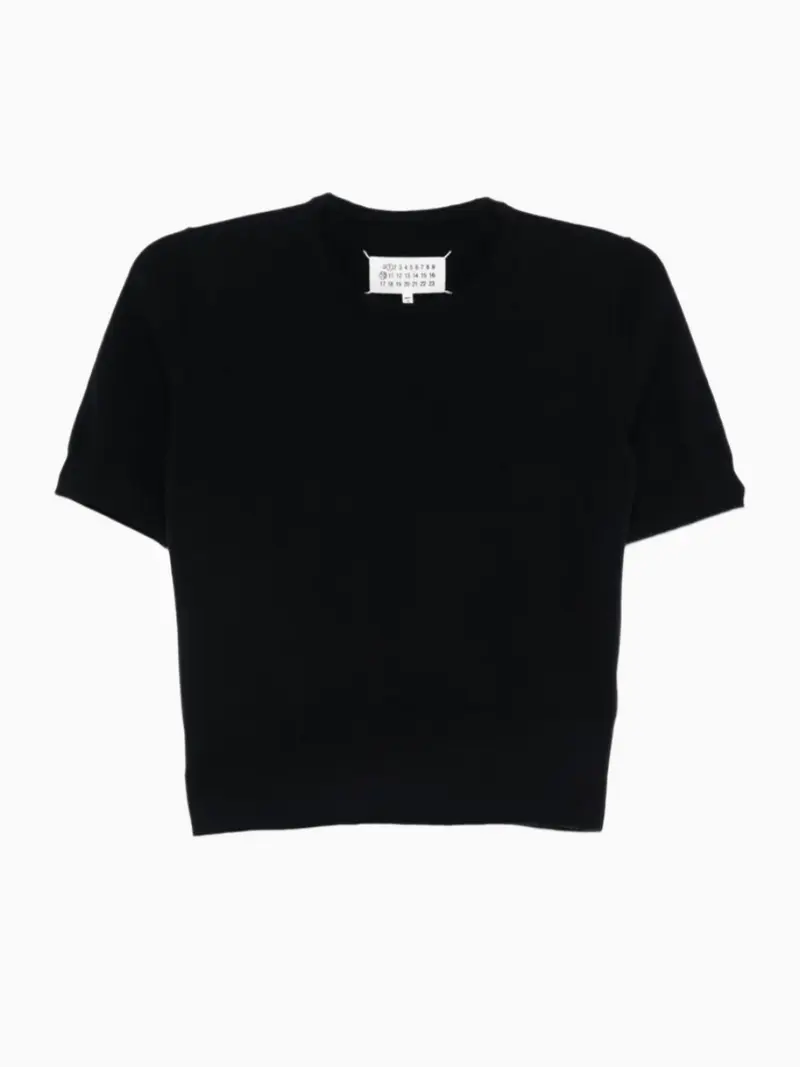 Short-sleeve t-shirt