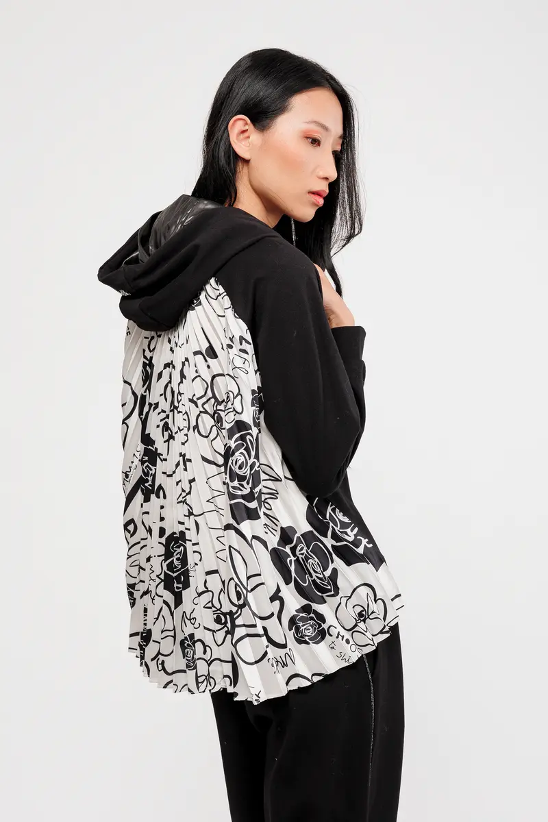 Sudadera con capucha estampada