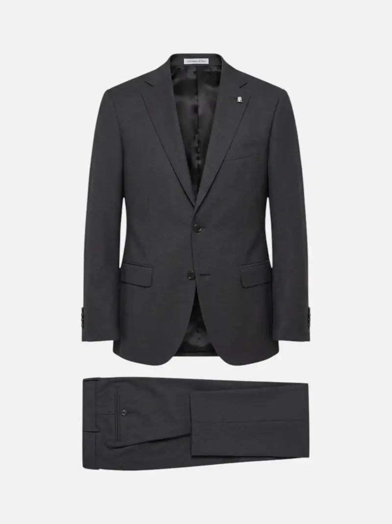 Traje Satoria Latorre