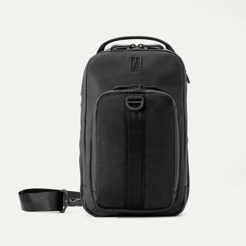 Travelpro® Altitude™ Crossbody 6L (33 x 19 x 12 cm.)