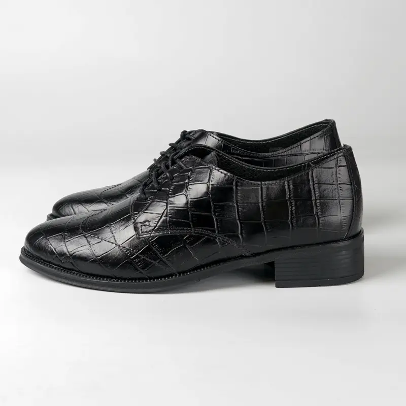 Zapato clásico de piel  mujer Lucky